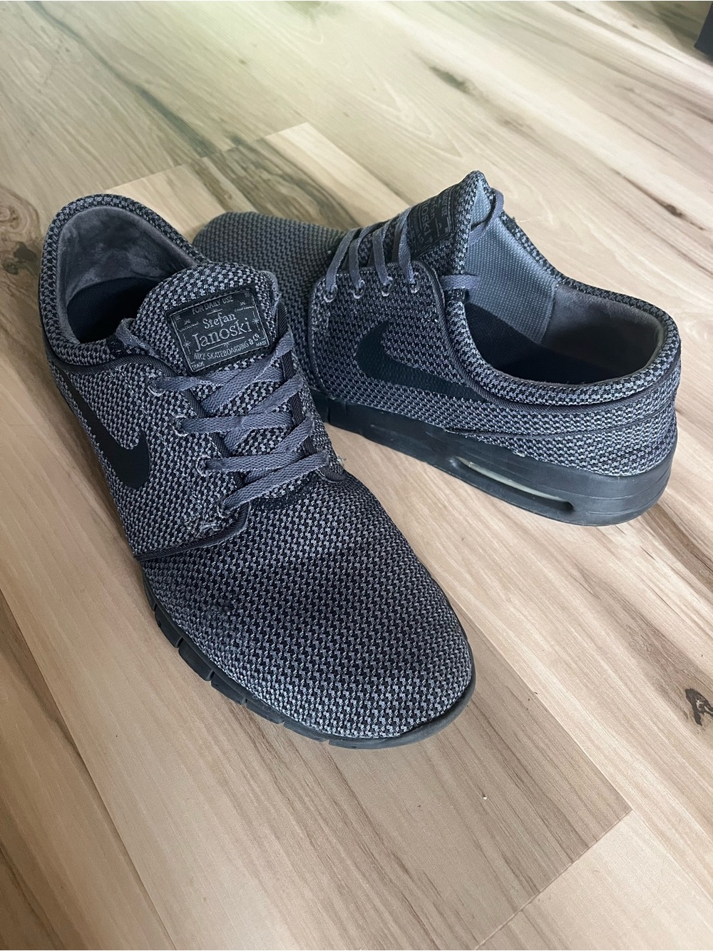 Nike SB Stefan Janoski Max Low Top Lace-Up Sneaker Gray Black 631303-006 Sz 12